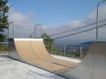 Adecuacin de Praza e Montaxe de Skatepark (Quintela de Leirado)